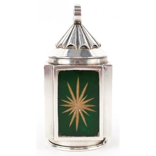  Louis Dee, Victorian silver vesta case in the form of a carriage lantern with starburst etched glass... 