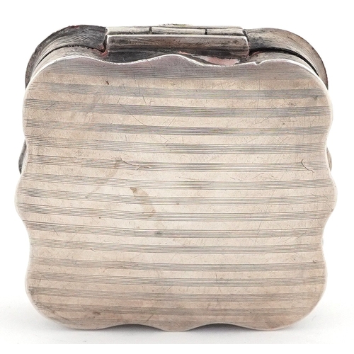 550 - Continental silver box with engine turned and engraved floral decoration, 4.8cm wide, 29.3g.