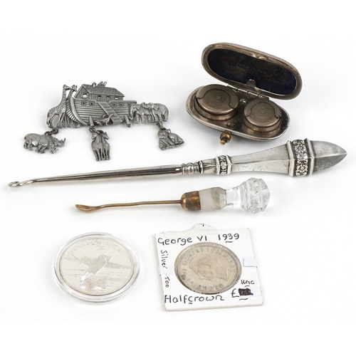 Objects including a Georgian silver gilt and cut glass snuff spoon ...