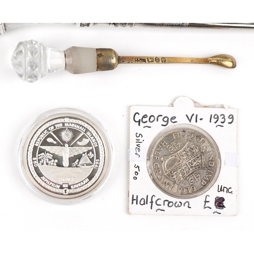 Objects including a Georgian silver gilt and cut glass snuff spoon ...