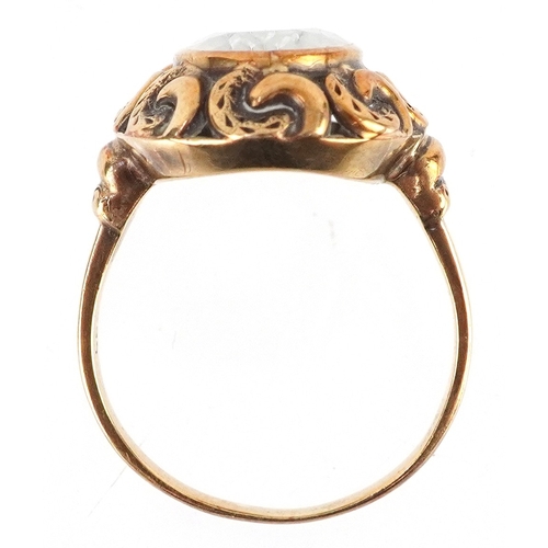 Vintage 14ct gold blue stone solitaire ring with pierced setting, size ...