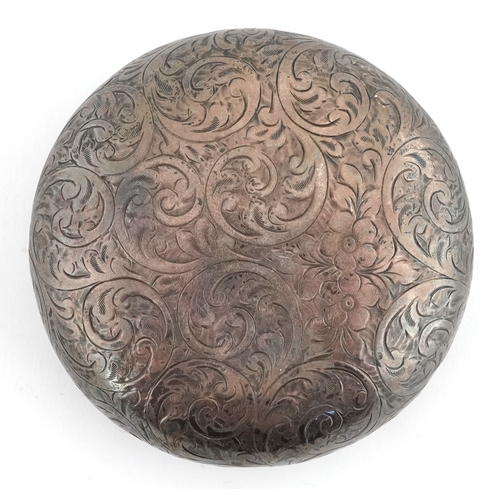 473 - T E Beardsmore, a George V silver squeeze action snuff box with unengraved cartouche and floral deco... 