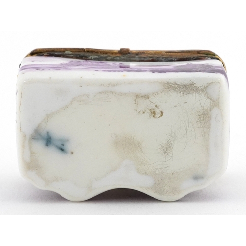 30 - Antique enamelled snuff box hand painted purple camaïeu with a courting couple before a rural landsc... 