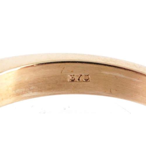 3023 - 9ct gold Champagne diamond five stone ring, total diamond weight approximately 1.00 carat, size L, 3... 