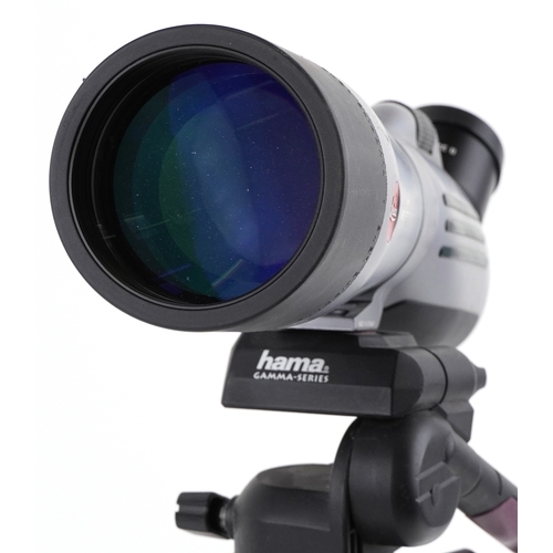 1029 - Leica Apo-Televid 77 spotting scope on stand, the scope 44cm in length.