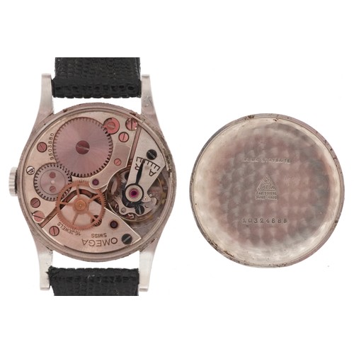 3004 - Omega, military interest gentlemen's manual wind wristwatch engraved AM 6B/159 4633/42, the movement... 