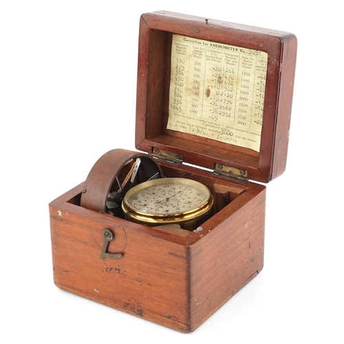 47 - Vintage brass air meter no. 5081 with fitted oak case, 6cm in diameter.