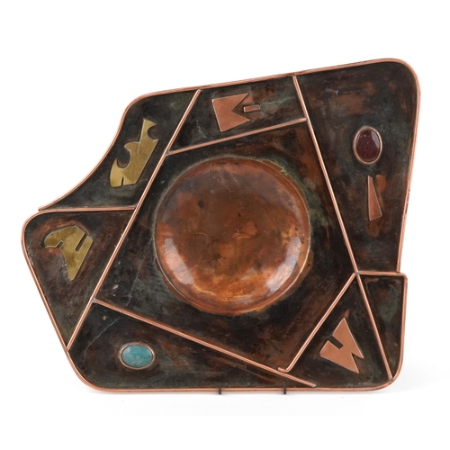 28 - Sam Fanaroff, Arts & Crafts style abstract copper and brass centrepiece bowl set with Ruskin type ca... 