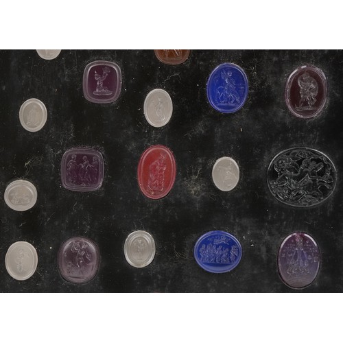  ZZZ a21983 Good collection of 19th century Grand Tour intaglio seals including a Quadriga, an Osiris... 