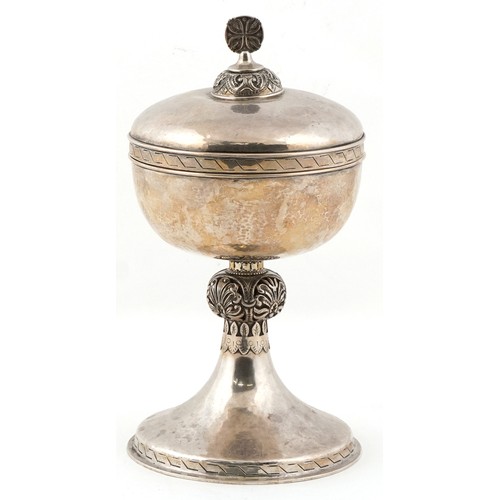  Blunt & Wray Ltd, ecclesiastical silver ciborium having planished decoration, London 1861, 23cm high... 