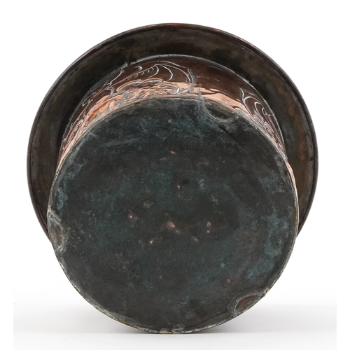  Arts & Crafts copper planter embossed with bats, 15cm high x 26cm in diameter.