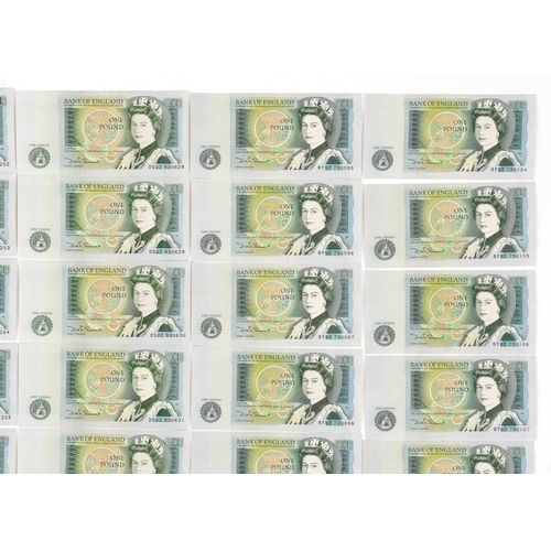  Early 1980s Bank of England one pound notes including concurrent numbers, BW02 878244 - BW02 878259,... 