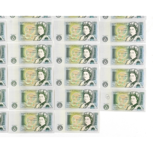  Early 1980s Bank of England one pound notes including concurrent numbers, BW02 878244 - BW02 878259,... 