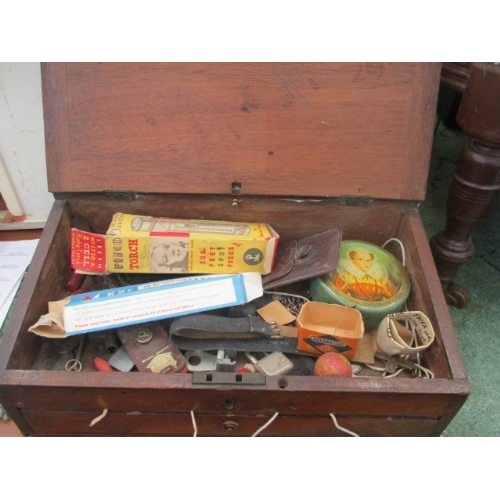 251 - SMALL OAK WORKBOX AND CONTENTS