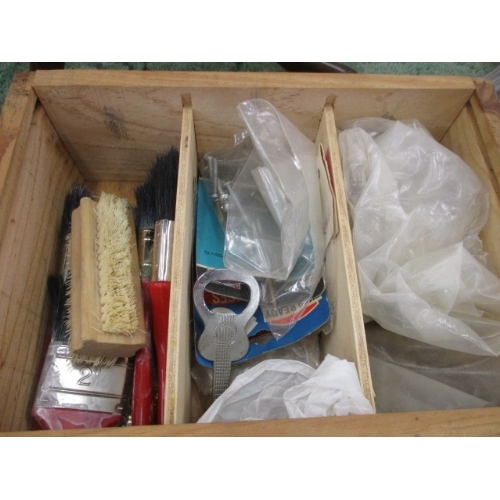 105 - ADVERTISING BOX BODEGAS CAMPO VIEJO LA RIOJA WITH DIY CONTENTS