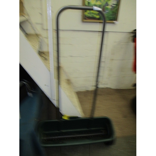 126 - PUSH ALONG SEED SPREADER EVERGREEN