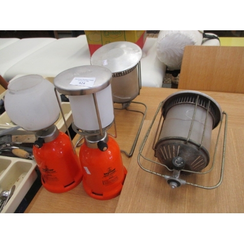 136 - 2 X TAYMAR LG830 TABLE LAMPS FOR CAMPING PLUS 2 LAMP ATTACHMENTS