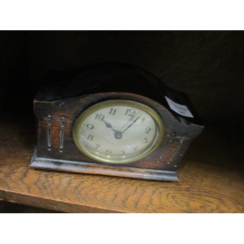 133 - OAK CASED MANTLE CLOCK