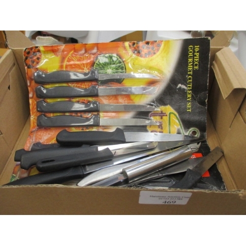 158 - A BOX OF KITCHEN KNIVES