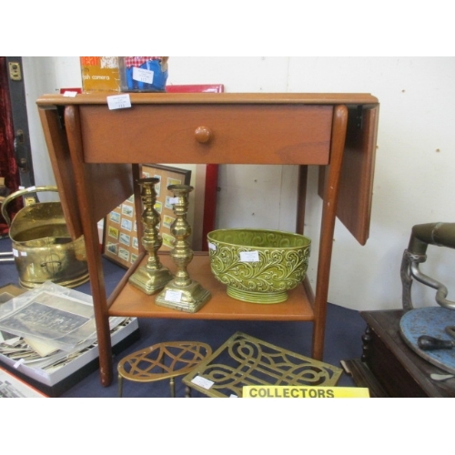 113 - SMALL DROPLEAF LAMP TABLE WITH SINGLE DRAWER, WOOD EFFECT