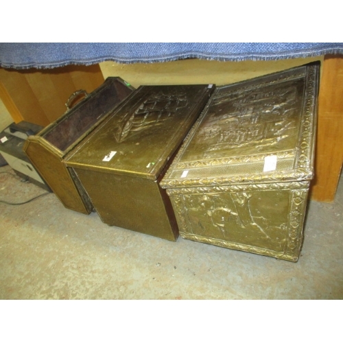 224 - 2 BRASS COAL BOXES AND MAGAZINE RACK