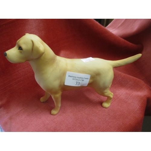 33 - VINTAGE BESWICK GOLDEN LABRADOR IN GOOD CONDITION NO CHIPS OR CRACKS