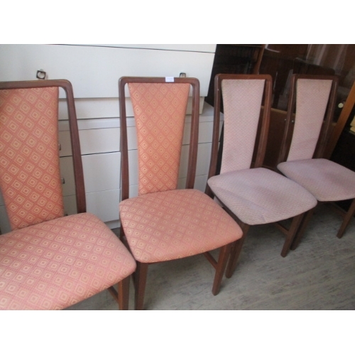 582 - 4 MATCHING DINING CHAIRS WITH 2 TONE UPHOLSTERY