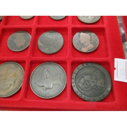 41 - 2 TRAYS OF COINS CONTAINING SILVER HALF CROWNS INCLUDING QUEEN ANNE, GEORGIAN HALF PENNIES, TOKENS A... 