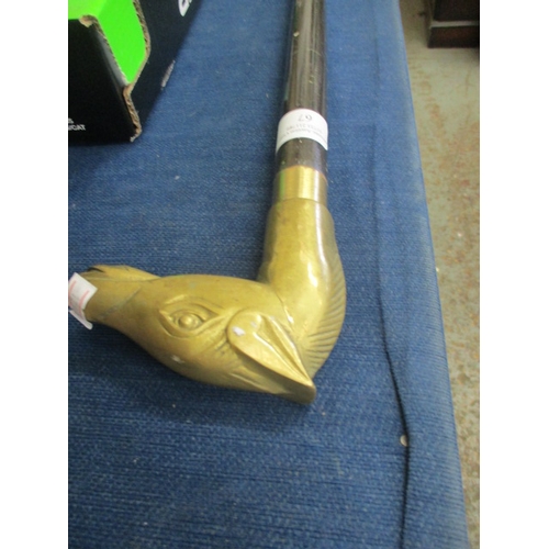 67 - WALKING STICK WITH BRASS HORSES HEAD HANDLE