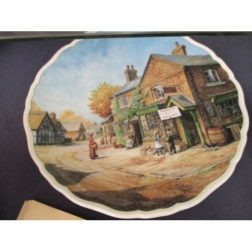 72 - SET OF 4 CAT DECORATIVE WALL PLATES BY FRANKLIN MINT AND 2 VILLAGE LIFE ROYAL DOULTON WALL PLATES