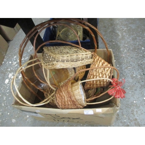 185 - BOX OF WICKER BASKETS