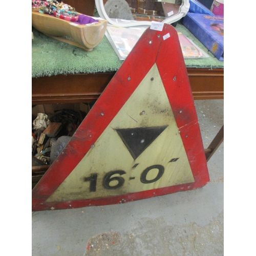 201 - LARGE METAL  WARNING SIGN HEIGHT RESTRICTION  16'0