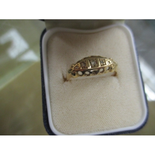 43 - 9ct GOLD RING