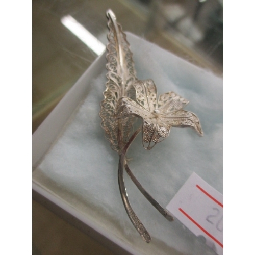 44 - FLOWER BROOCH MARKED 927