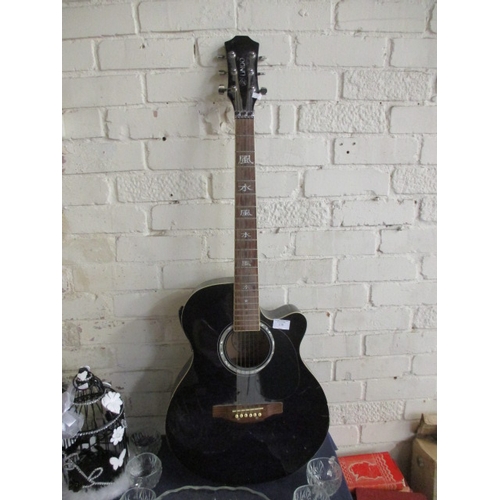 101 - LINDO APPRENTICE ACOUSTIC GUITAR