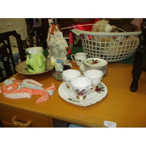 144 - MIXED LOT - FLATBACK FIGURE, FISH PLAQUE,CUPS/SAUCERS, CELERY JAR ETC