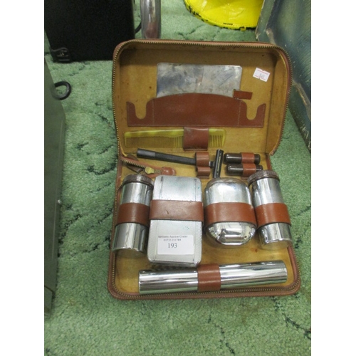 193 - VINTAGE GENTLMENS GROOMING KIT