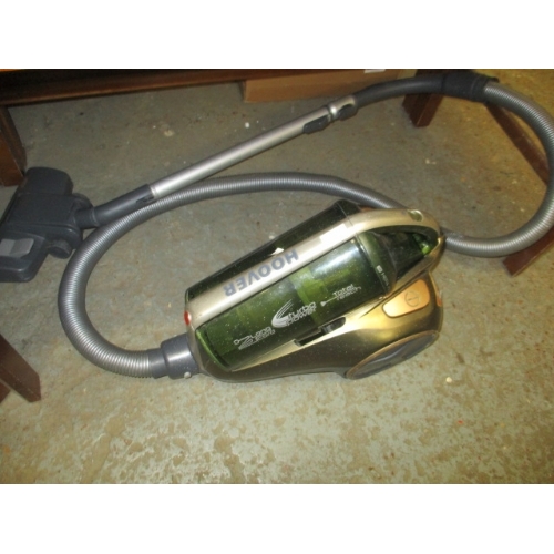 235 - HOOVER TURBO POWER VACUUM