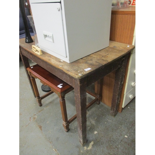 240 - PINE SCRUBTOP STYLE  TABLE