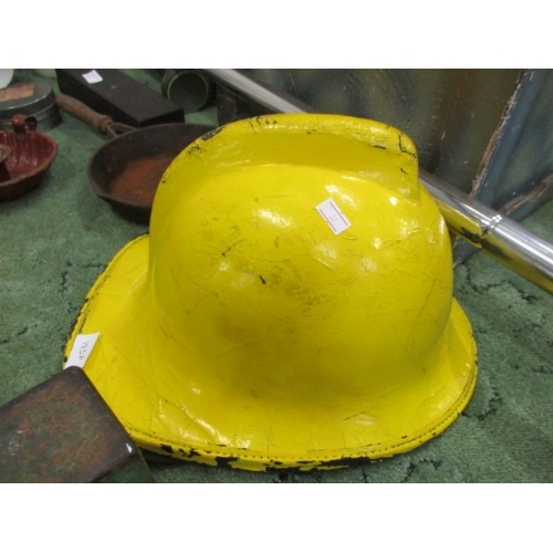 183A - YELLOW LEATHER FIREMANS HELMET