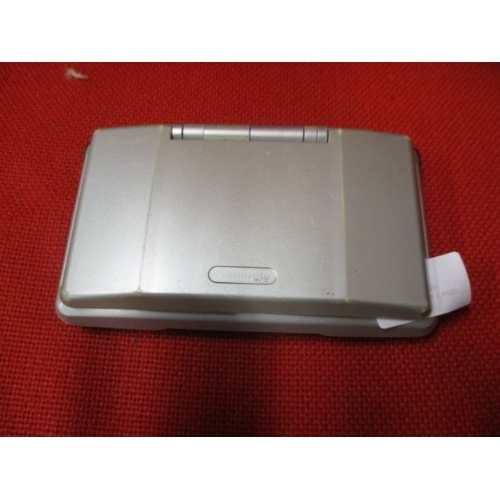 10 - SILVER COLOURED NINTENDO DS NO LEADS