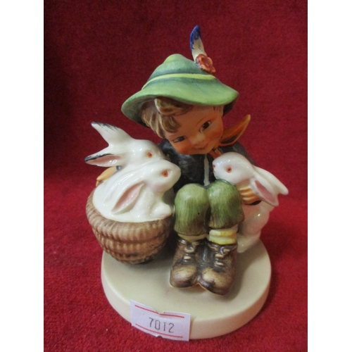 69 - GOEBEL HUMMEL FIGURE ' PLAYMATES'