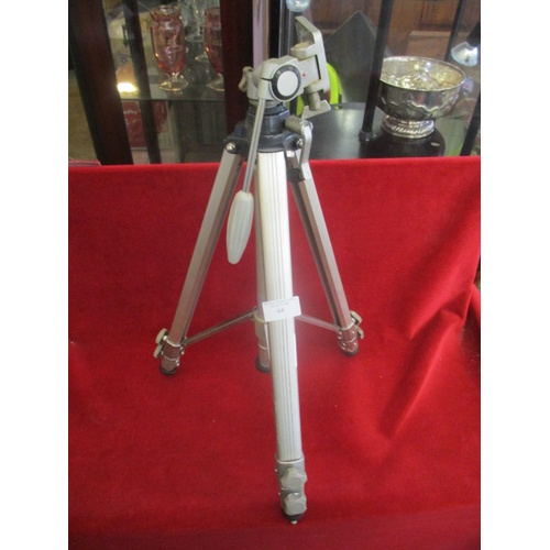 64 - CAMERA TRIPOD STAND