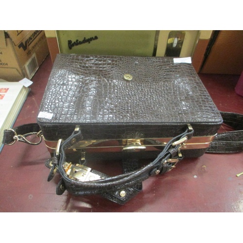 Lot 205       