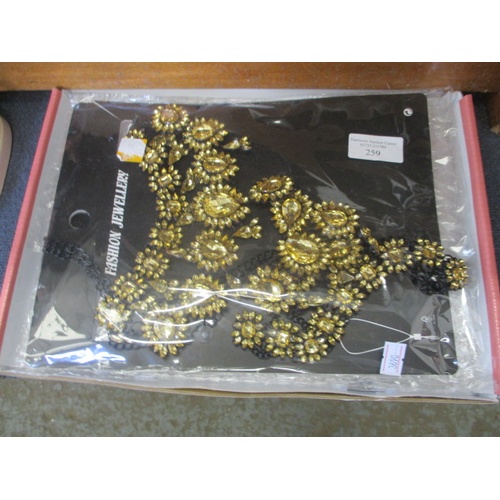 259 - HOLLY LOVE FASHION JEWELLERY NECKLACE