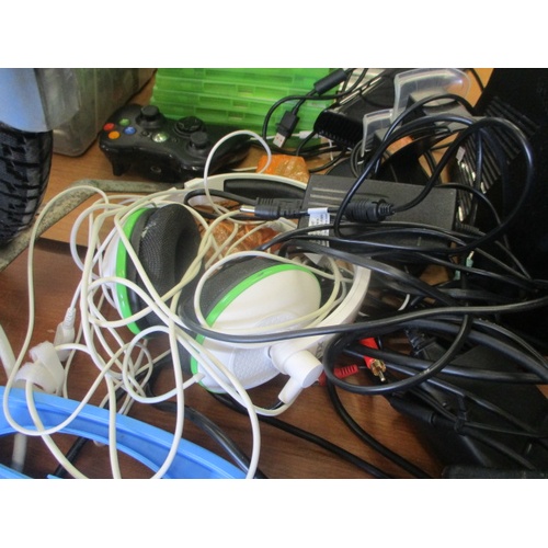 270 - XBOX 360 PLUS QUANTITY OF GAMES AND MORE