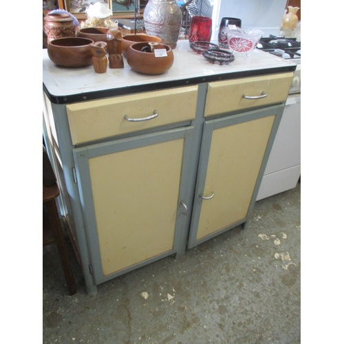 Lot 323       