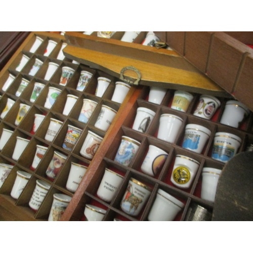 52a - LARGE COLLECTION OF THIMBLES AND SMALL DISPLAY RACKS
