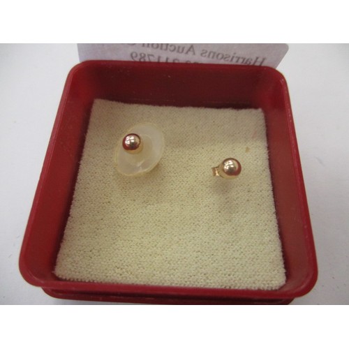 60 - 9CT GOLD STUD EARRINGS