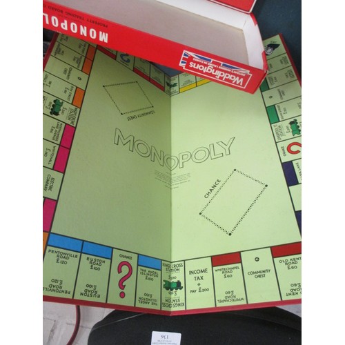 135 - WADDINGTONS MONOPOLY BOARD GAME